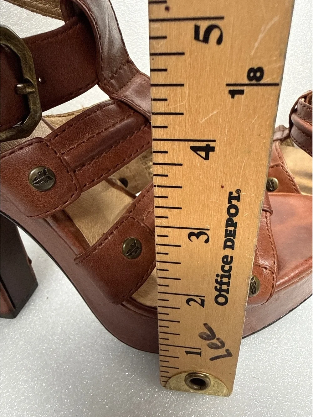 Frye Brown Leather Platform Heeled Sandals Strappy Buckle Women’s Size 7.5